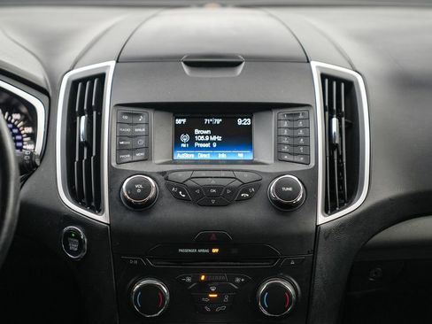 Used 2018 Ford Edge SEL image 15