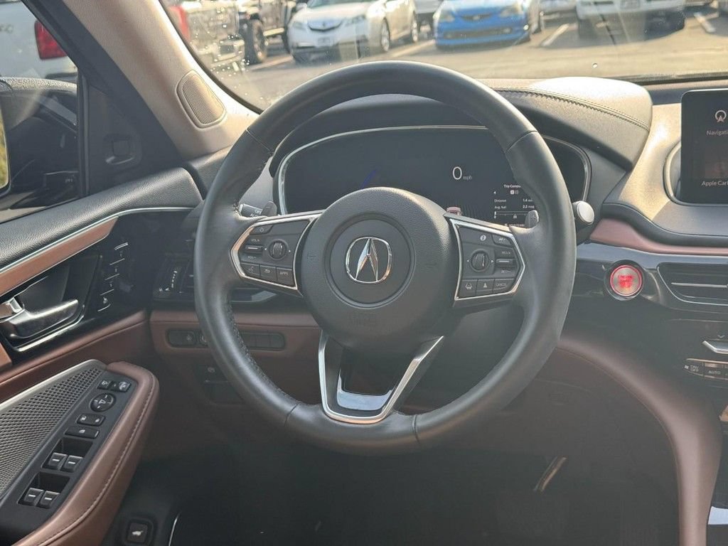 Certified 2024 Acura MDX w/ Technology Package AWD/4WD image 17