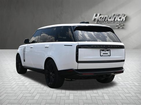 Used 2025 Land Rover Range Rover Long Wheelbase SE AWD/4WD image 10
