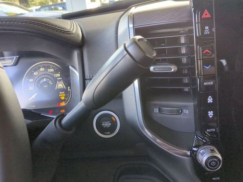 New 2025 RAM 2500 Laramie image 9