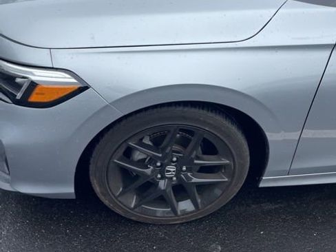 Used 2025 Honda Civic Sport image 3