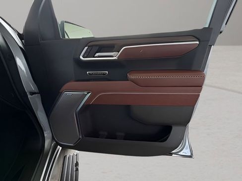 Used 2025 GMC Sierra 1500 Denali Ultimate image 40