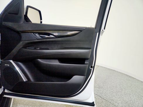 Used 2019 Cadillac Escalade Platinum image 20