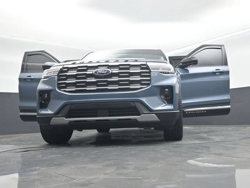 Certified 2025 Ford Explorer Active w/ Active Comfort Package RWD image 71