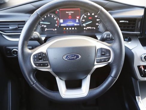 Used 2023 Ford Explorer XLT w/ Equipment Group 202A image 21
