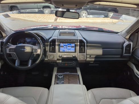 Used 2019 Ford Expedition Max Platinum image 42