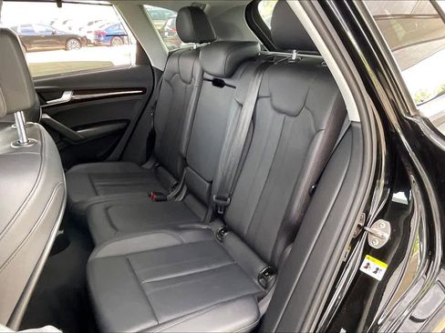 Used 2018 Audi Q5 2.0T Premium Plus w/ Premium Plus Package image 19