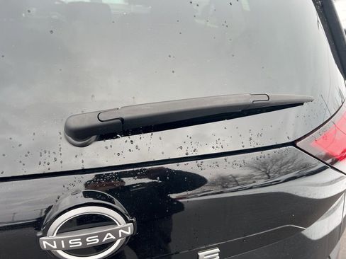 Certified 2023 Nissan Rogue SV image 34