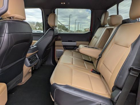 Used 2024 Ford F350 Lariat w/ Lariat Ultimate Package image 13