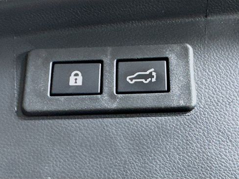 Used 2024 Subaru Outback Touring XT AWD/4WD image 30