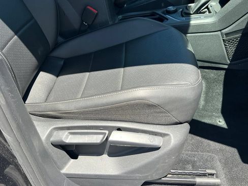 Used 2019 Volkswagen Tiguan SE w/ 3rd Row Seat Package AWD/4WD image 16