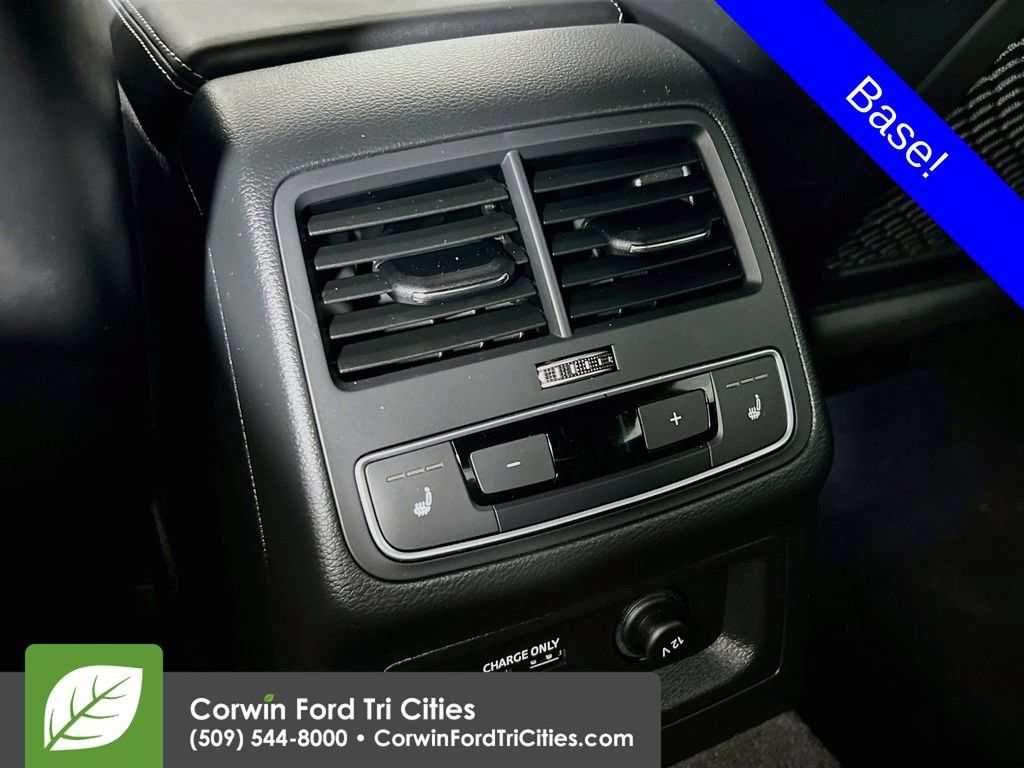 Used 2023 Audi RS 5 Sportback AWD/4WD image 30