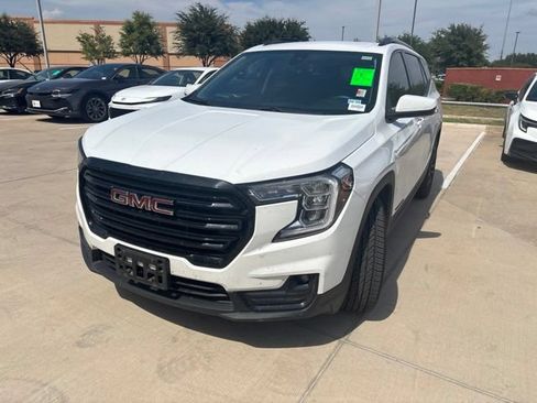 Used 2022 GMC Terrain SLT w/ Infotainment Package II FWD image 6