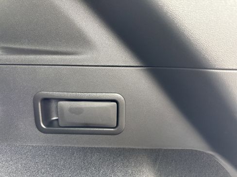 New 2026 Cadillac XT5 Sportv w/ LPO, Onyx Lite Package AWD/4WD image 9