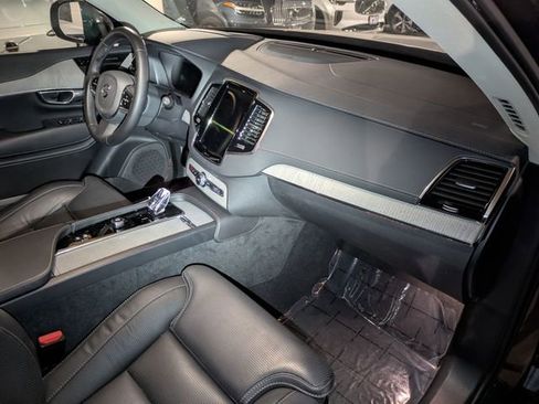 New 2025 Volvo XC90 B6 Ultra w/ Protection Package Premier AWD/4WD image 31