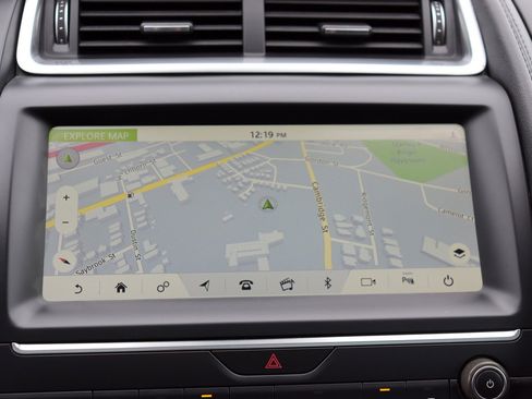 Used 2019 Jaguar E-PACE S image 32