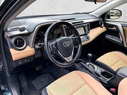 Used 2018 Toyota RAV4 XLE image 14