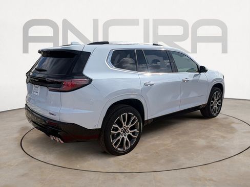 New 2026 GMC Acadia Denali Ultimate w/ LPO, Floor Liner Package AWD/4WD image 10