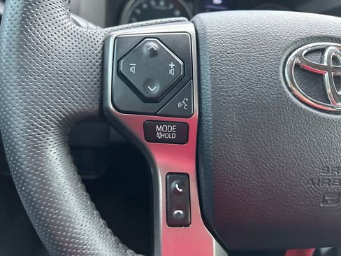 Used 2022 Toyota Tacoma SR5 w/ Technology Package image 20