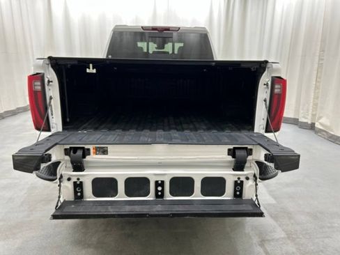 Used 2025 GMC Sierra 2500 Denali w/ Denali Reserve Package AWD/4WD image 34