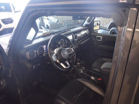 Used 2020 Jeep Wrangler Unlimited Sahara image 46