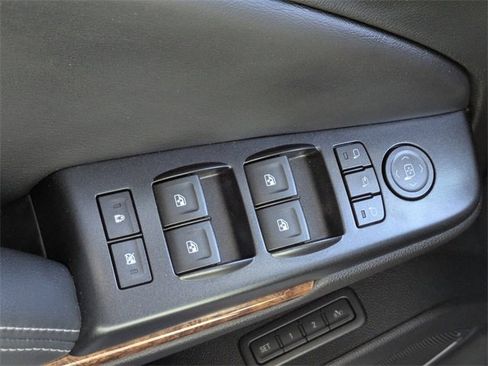 Used 2018 Chevrolet Tahoe Premier w/ RST 6.2L Performance Edition image 26