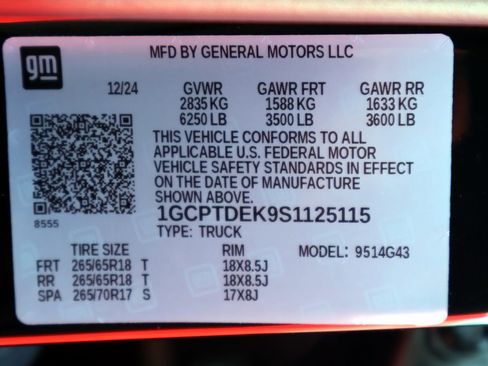 Used 2025 Chevrolet Colorado Z71 image 36