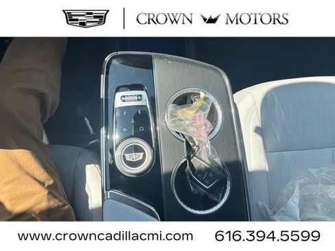 New 2026 Cadillac Lyriq Luxury AWD/4WD image 20