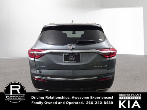 Used 2018 Buick Enclave Avenir w/ Avenir Technology Package image 9