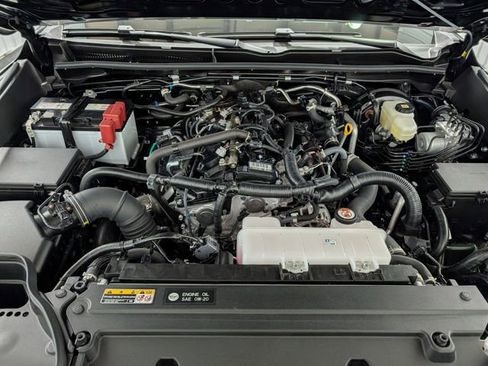 Used 2025 Toyota 4Runner TRD Off-Road AWD/4WD image 32