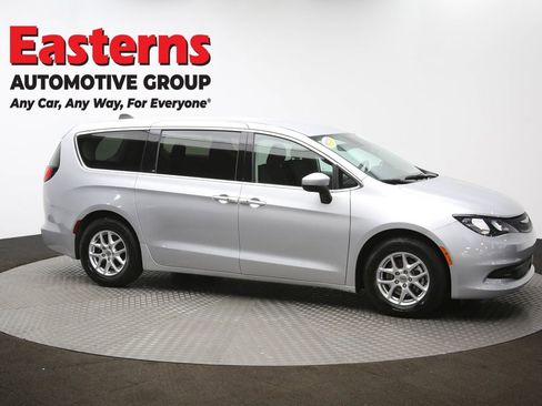 Used 2023 Chrysler Voyager LX FWD image 46