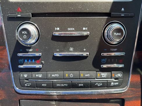 Used 2017 Lincoln Navigator L Reserve AWD/4WD image 47