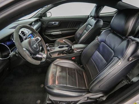 Used 2017 Ford Mustang GT Premium w/ GT Performance Package RWD image 18