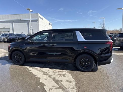 New 2026 Kia Carnival LXS image 7