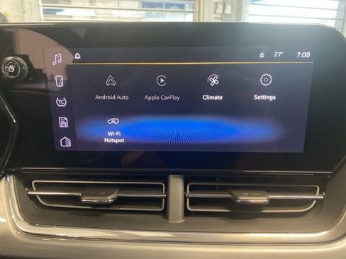 New 2025 Chevrolet Trax LT w/ Driver Confidence Package image 18