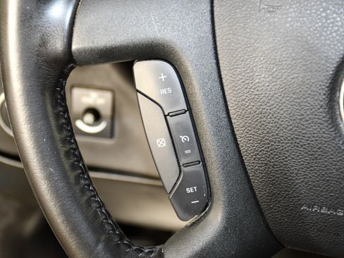 Used 2020 Chevrolet Express 2500 w/ Driver Convenience Package RWD image 20