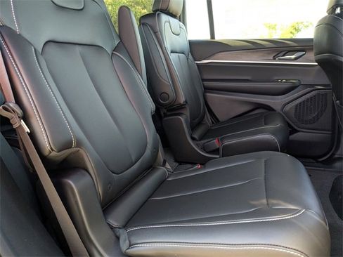 New 2025 Jeep Grand Cherokee L Limited image 36
