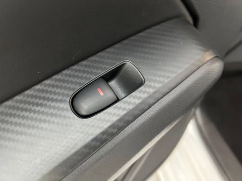 Used 2025 Nissan Altima 2.5 SV FWD image 19