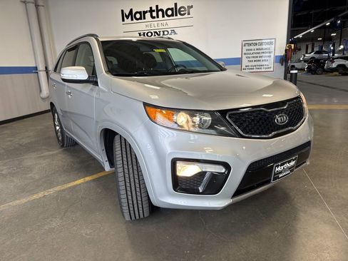 Used 2012 Kia Sorento SX FWD image 3