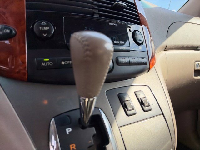 Used 2008 Toyota Sienna XLE FWD image 19