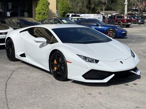 Used 2015 Lamborghini Huracan LP 610-4 AWD/4WD image 9
