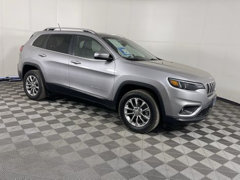 Used 2019 Jeep Cherokee Latitude Plus w/ Comfort/Convenience Group AWD/4WD image 7