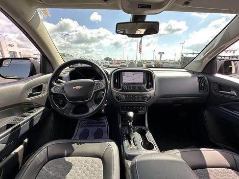 Used 2022 Chevrolet Colorado Z71 AWD/4WD image 13