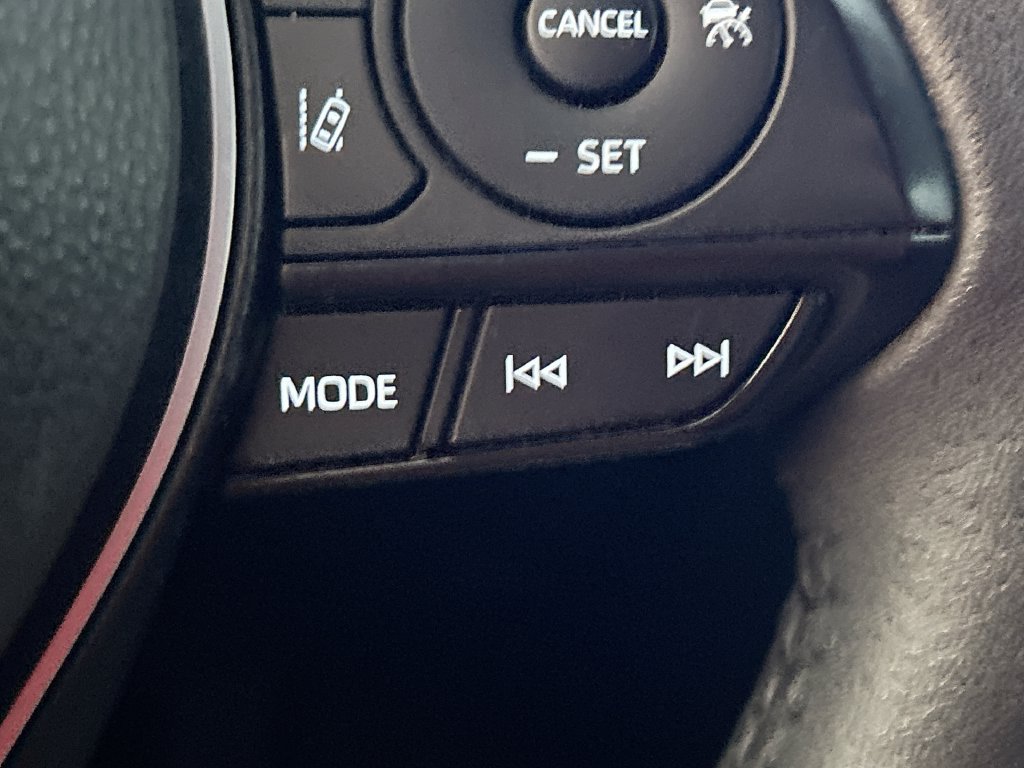 Used 2023 Toyota RAV4 XLE Premium FWD image 18
