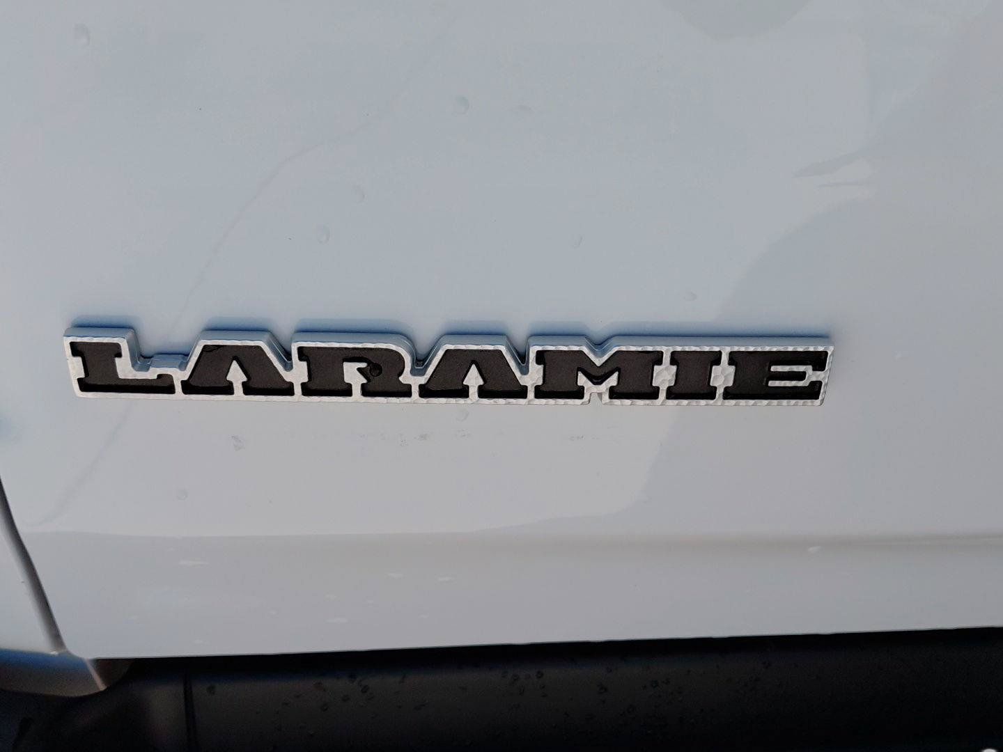 Used 2020 RAM 1500 Laramie AWD/4WD image 18