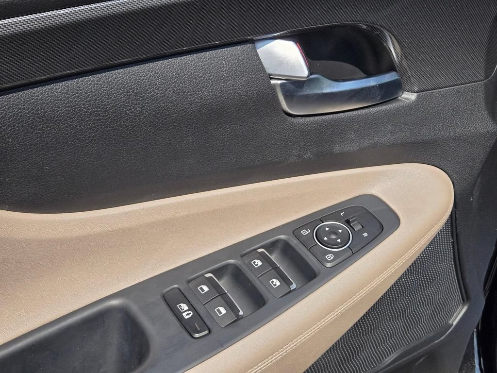 Used 2023 Hyundai Santa Fe SEL w/ Cargo Package FWD image 14