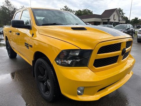 Used 2019 RAM 1500 Express w/ Wheel & Sound Group AWD/4WD image 3