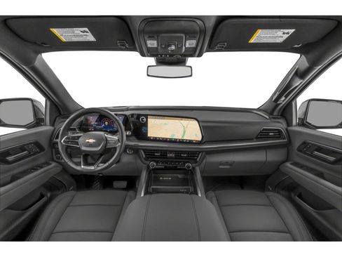Used 2025 Chevrolet Suburban Premier RWD image 5