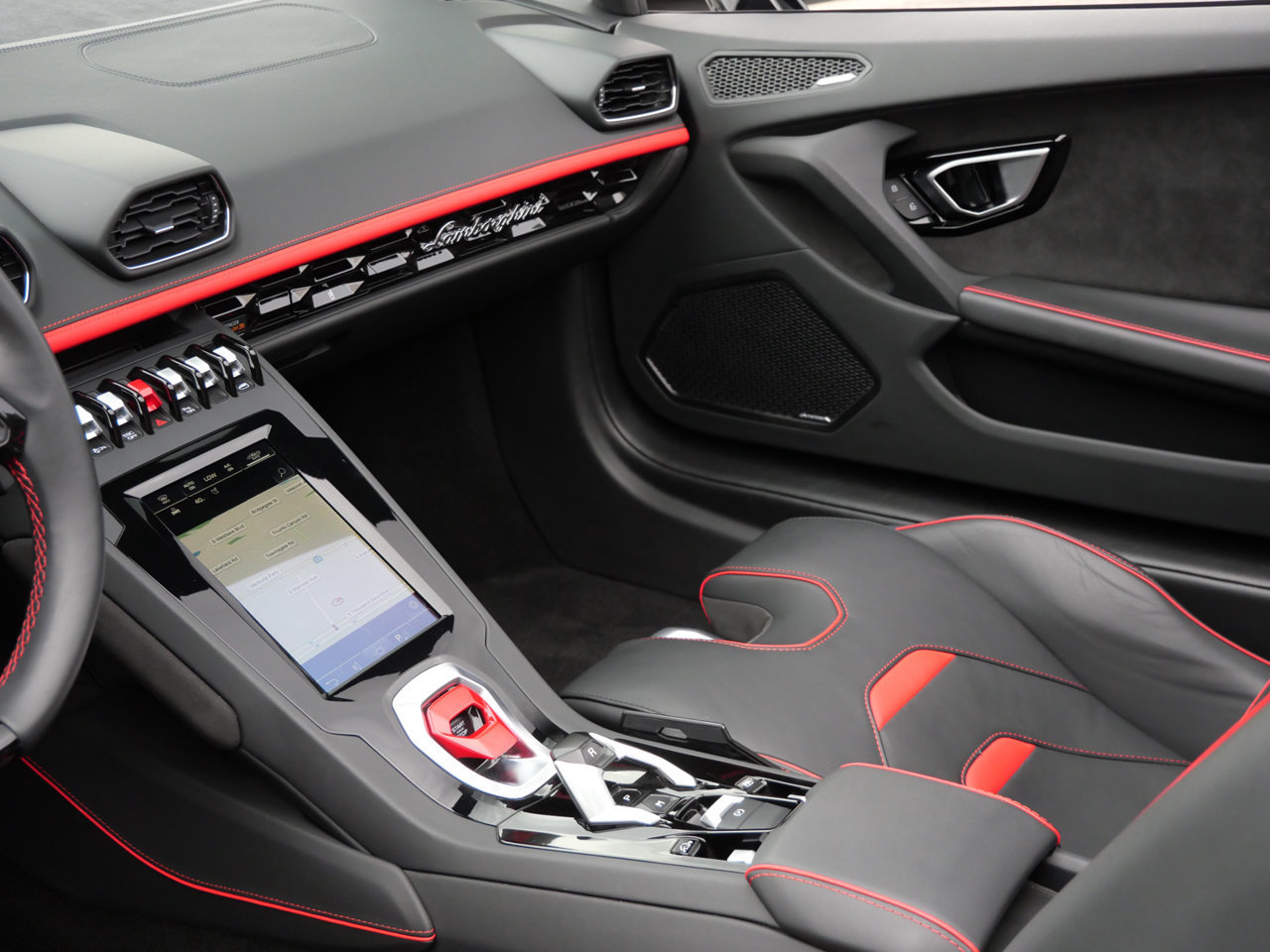 Used 2024 Lamborghini Huracan EVO AWD/4WD image 18