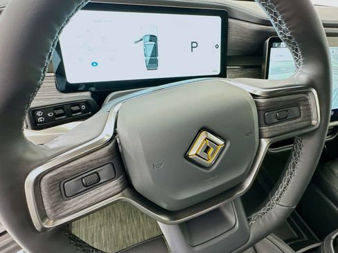 Used 2026 Rivian R1S Adventure AWD/4WD image 11